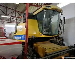 KOMBAJN NEW HOLLAND TC5070