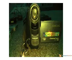 prodajem kameru samsung mini dv