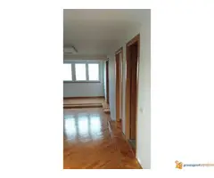 Trosoban stan na Voždovcu - renoviran - 7