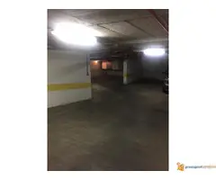 Izdajem DVE GARAŽE u Beogradu, Sazanova ulica