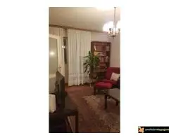 Trosoban stan,  cena 150 000e.