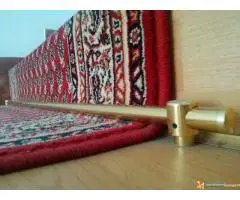 Držači za tepih staze