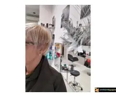 Zenskom frizerskom salonu na Vracaru potreban frizer