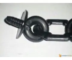 Plastični lanac za ogradu grobnih mesta