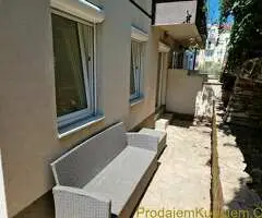 Dvosoban stan Mirijevski Bulevar - 9