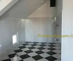 Izdajem prazan stan 50m2, Beograd