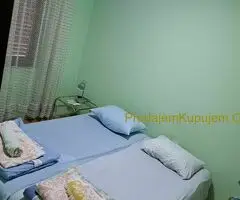 Izdaje se apartman-vikendica na Srebrnom jezeru