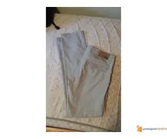 Pantalone i bermude (32, 34, 40)