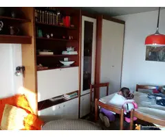 Meblo regal i trp.sto sa sest stolica HITNO