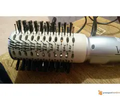 Povoljno prodajem četku za ispravljanje kose - 3