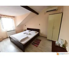 Stan na kratak rok, Novi Sad