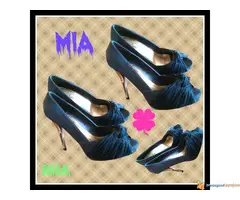 Nove svecane cipele POSTARINA GRATIS 38-39