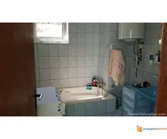 Porodicna kuca u Novom Sadu-bez ulaganja - 6