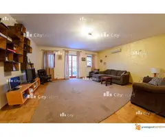 Banjica kuća 130m sa dvoristem - 3