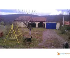 Prodaje se kuća - 2