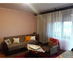 Dvosoban uknjižen stan - 5